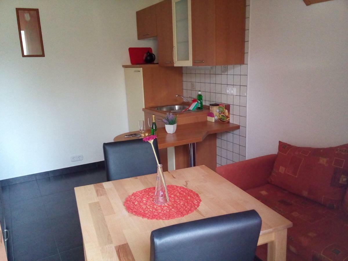 Haus Alexandra Apartment Bled Buitenkant foto